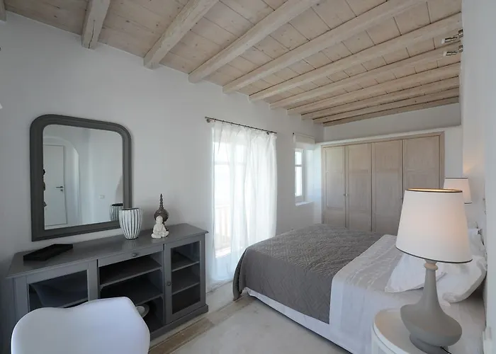 Villa Pearl Near Ornos By Diles *